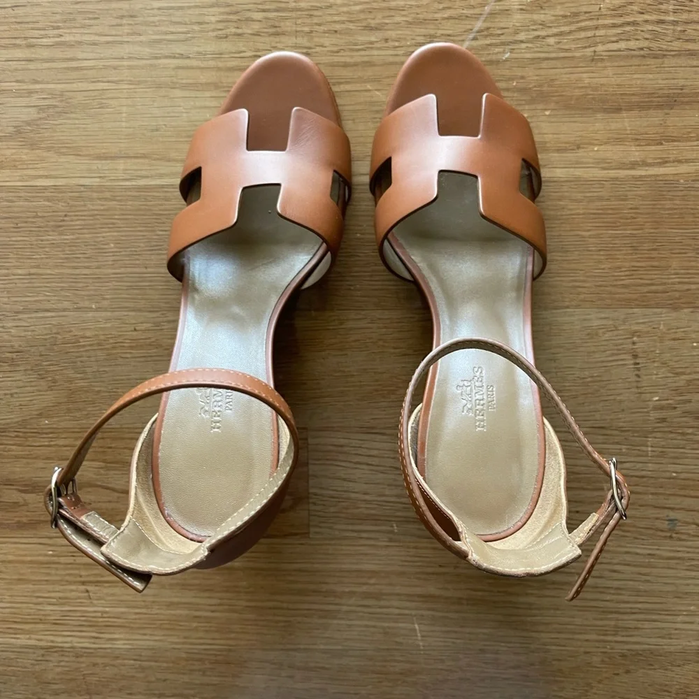 Hermes Sandal - Picture 1 of 9